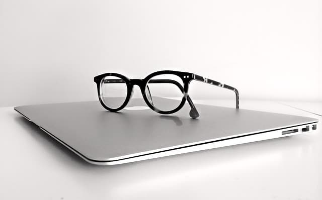 12 Ways to buy a College Laptop
