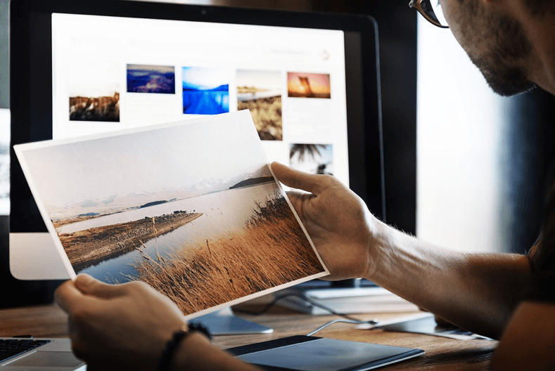 Five Must Have Online Tools Every Photographer Should Be Using