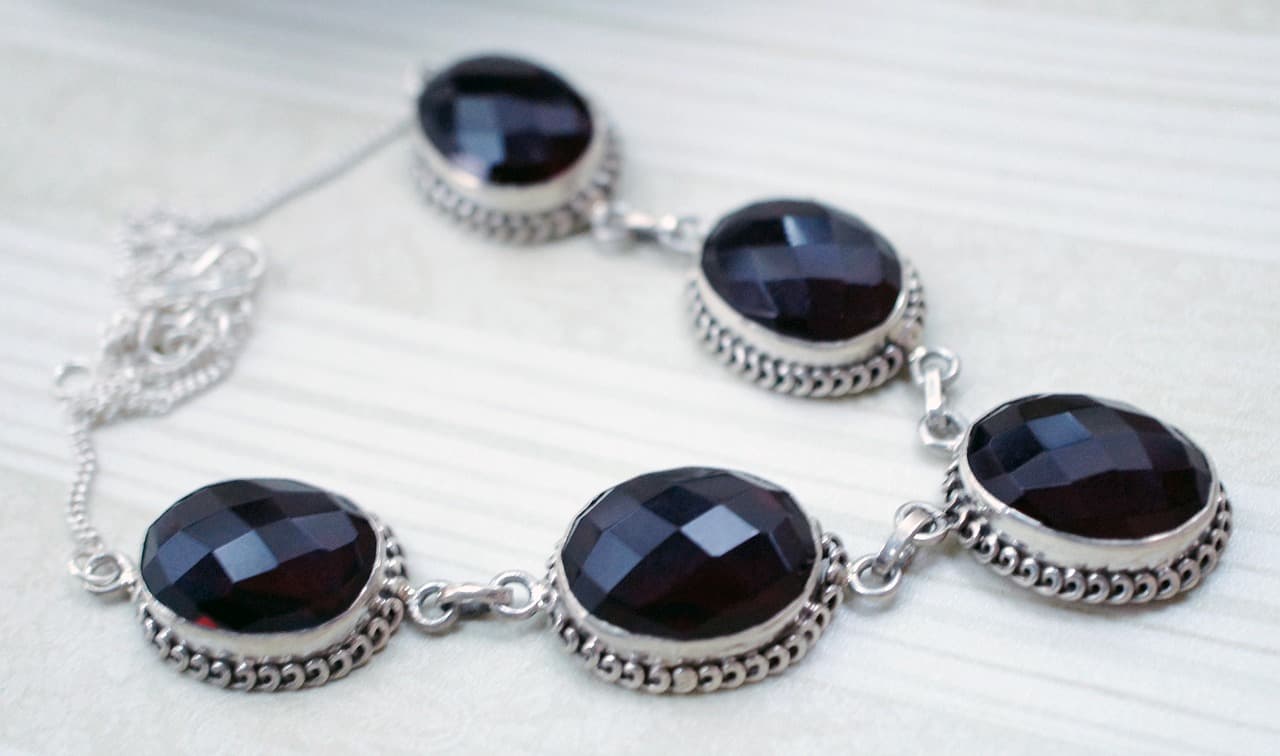 Discover The Best 5 Ways To Make Your Silver Jewelry Shine