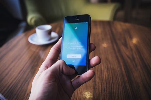 How to Save GIFs from Twitter