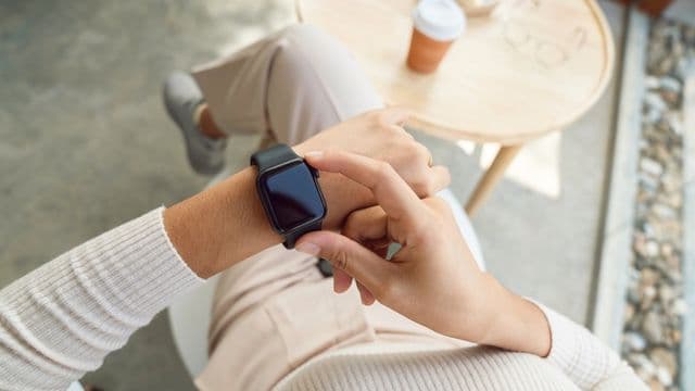 Get help from Apple Watch during Emergencies