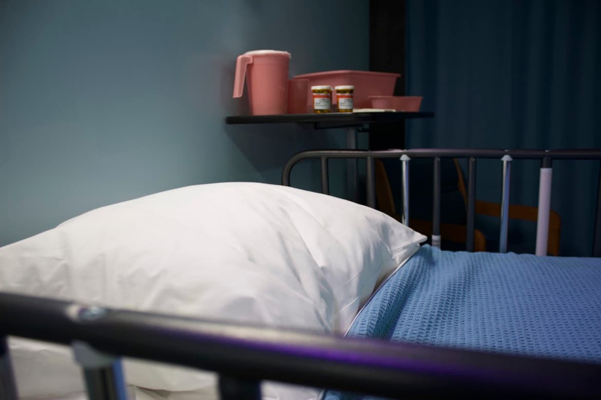 From Deadlift Domination to Disc Discomfort"”Why an Inclined Medical Bed Is the Secret Weapon for Spinal Recovery