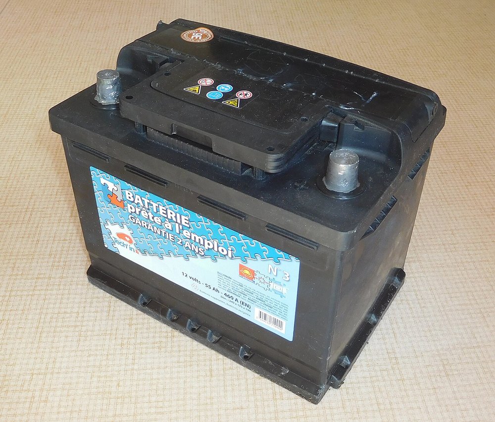 A standard 55Ah lead-acid automotive battery