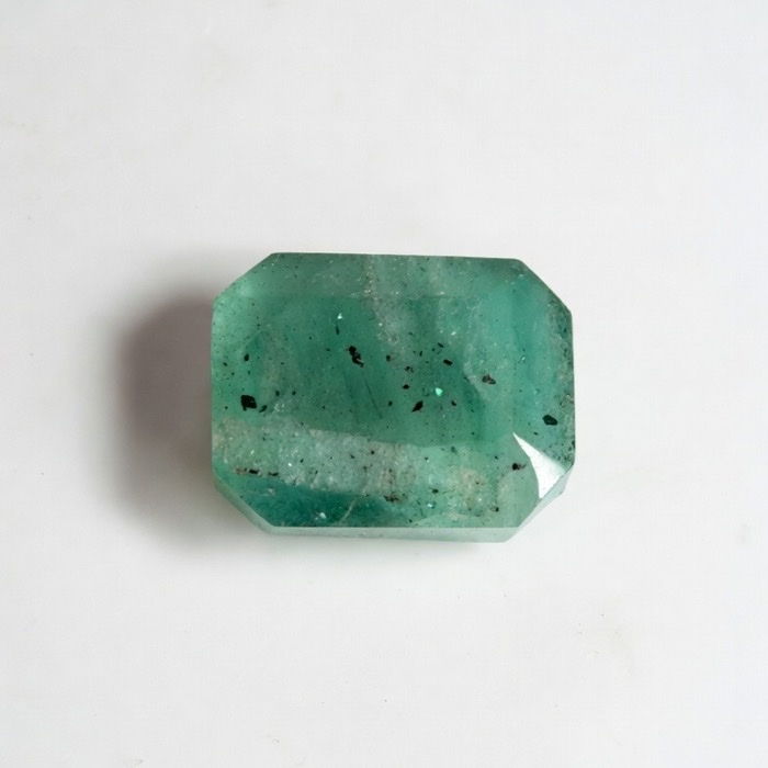 Green aventurine crystal for wealth and prosperity