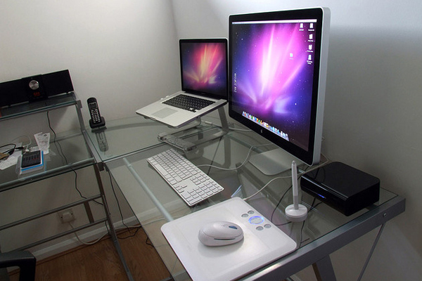 chris spooner designer office tablet Inspirational Workspace: 60 Awesome Setups