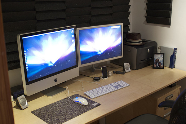 dualscreen workspace setup 2007 Inspirational Workspace: 60 Awesome Setups