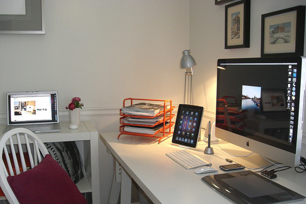 little mac world Inspirational Workspace: 60 Awesome Setups