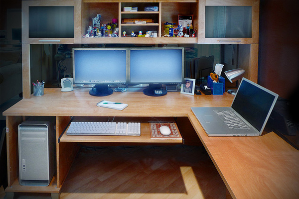 red rocket media group Inspirational Workspace: 60 Awesome Setups