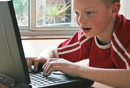Best Search Engines for Kids: Safe Online Searching for Children in 2025