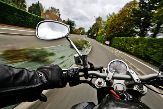 5 Reasons To Upgrade Your Motorcycle Riding Experience With Bluetooth Technology