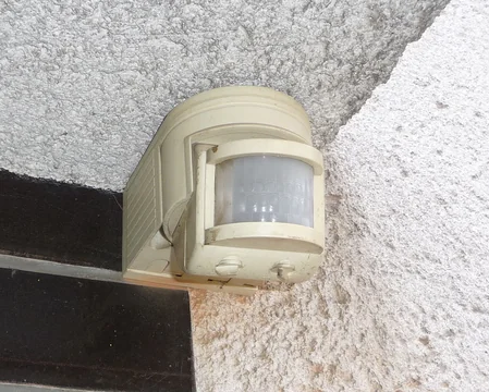 Are motion detectors better than door/window sensors?