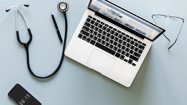 How the Healthcare Industry is Using Mobile Devices to Improve the Patient Experience