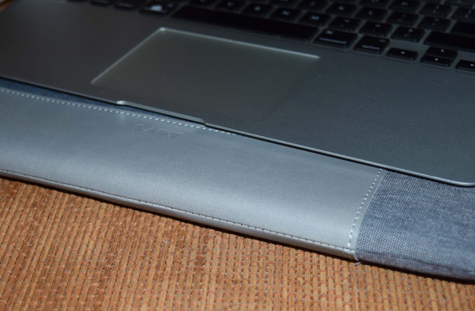 macbook sleeve by laut