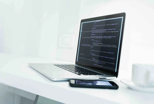 Understanding the Advanced Features and Industrial Applications of FPGAs