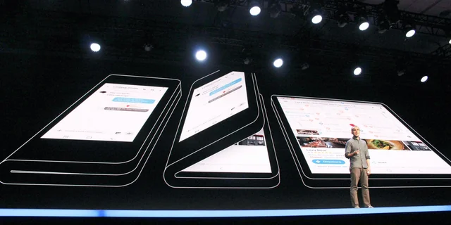 Samsung Finally Unveiled Foldable Infinity Flex Display