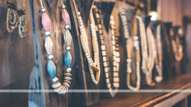 3 Unique Uses for Initial Necklaces