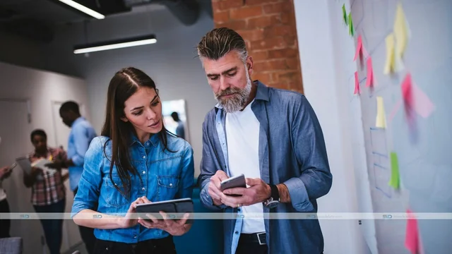 How Does Keeping Track of Projects Help Project Managers and Architects