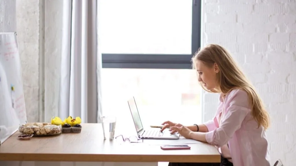 The Best Free Title Generator Tools For SEO-Friendly Headlines