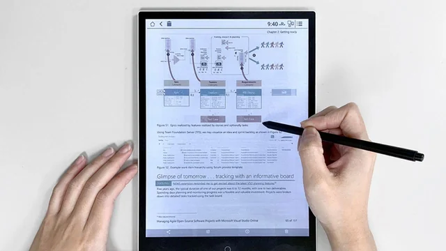 Foldable secondary E Ink Display being tested by Apple