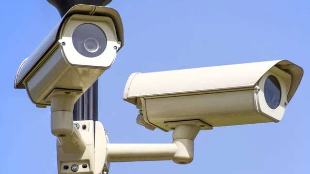 Bypass Surveillance Rules: ICE employs Data Brokers