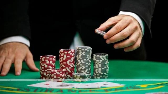 Casino Basics: Playing Online Blackjack