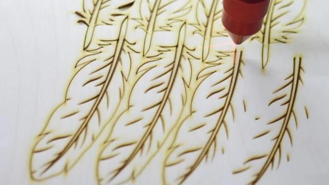 How does a laser cutting machine work? ￼