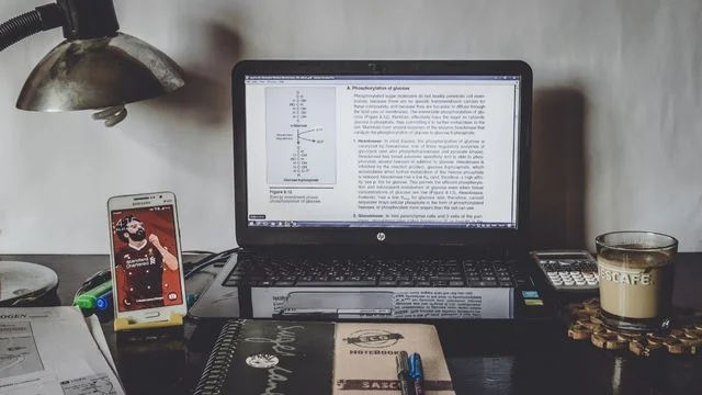 HP' IPS Black' Monitor stands out with Thunderbolt 4