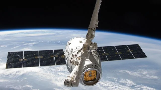 SpaceX working with T-Mobile: Satellite-to-phone companies excited