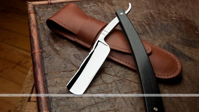 Bring the Barber Shop Home: Nine Benefits of Using a Straight Razor