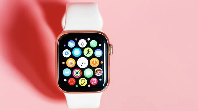 No multiple apps required to manage a smartwatch