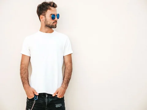 Fashion Guide: How Do You Know a T-Shirt Is High-Quality?