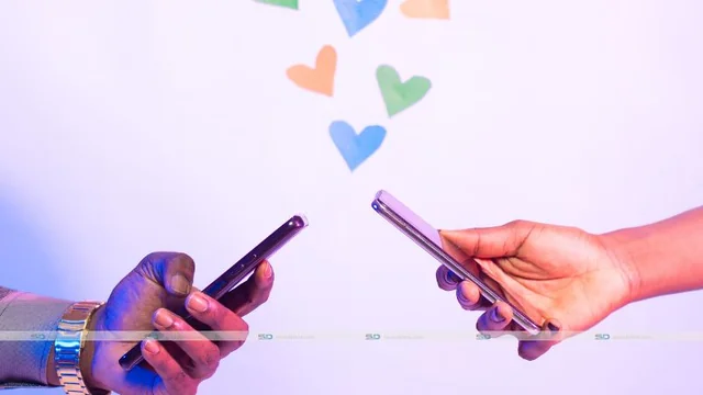 Tech Tools for Jewish Singles: Must-Have Electronics for Successful Online Dating