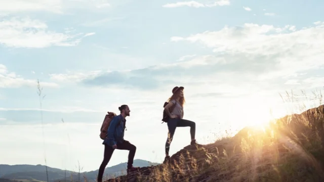 Ready for an Epic Adventure? Learn How to Climb the Battlements Like a Pro!