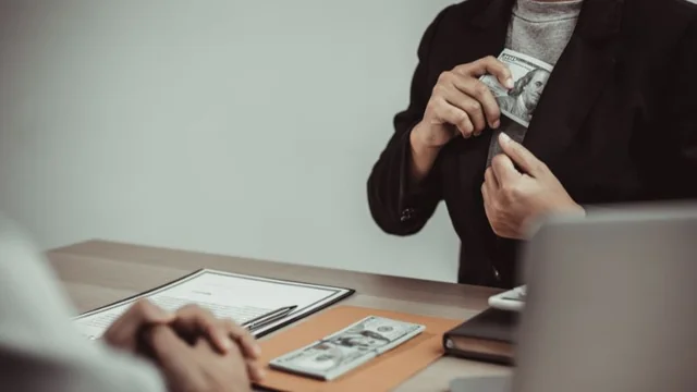 Get Away from Fraud Once and for All: Discover the Ultimate Guide to Protecting Yourself