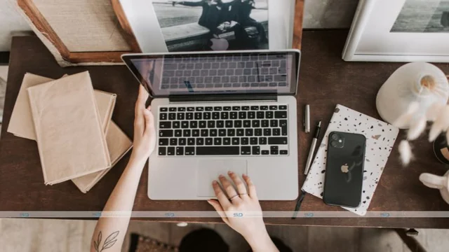 Remote Workspaces: Standing vs. Sitting, Which is Better?