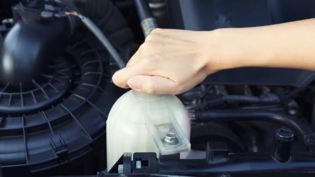 Coolant Catastrophe? Learn How to Check Car Coolant Level Today!