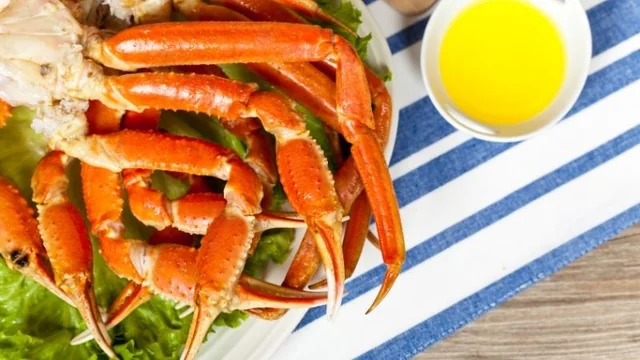The #1 Recipe to Cook Crab Legs: A Seafood Lover's Dream!