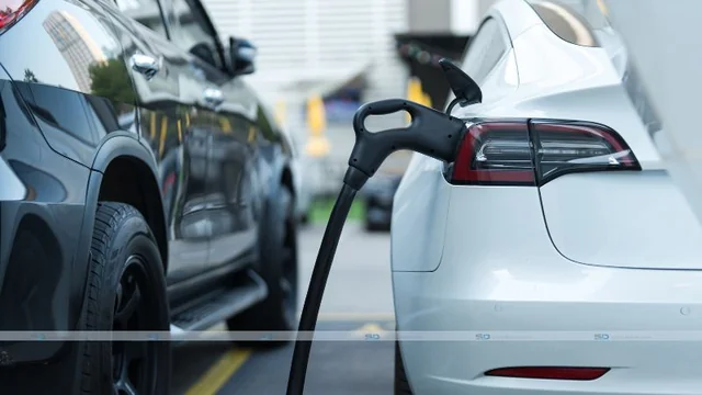 Addressing Common Misconceptions: The Real Reasons Electric Cars Don't Self-Charge