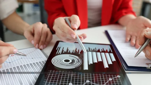 Understanding Indices: A Beginner's Guide to Financial Market Indicators