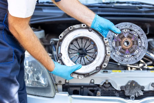 Aftermarket Clutch Kits vs. Stock Clutches: Which One Comes Out on Top?