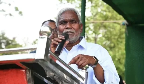 Champai Soren Returns: Former Jharkhand CM Sworn In as Minister Under Hemant Soren