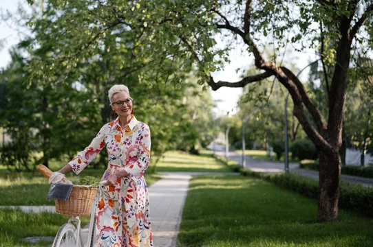 Mobile Medical Alert Systems: Safety on the Go for EldersÂ