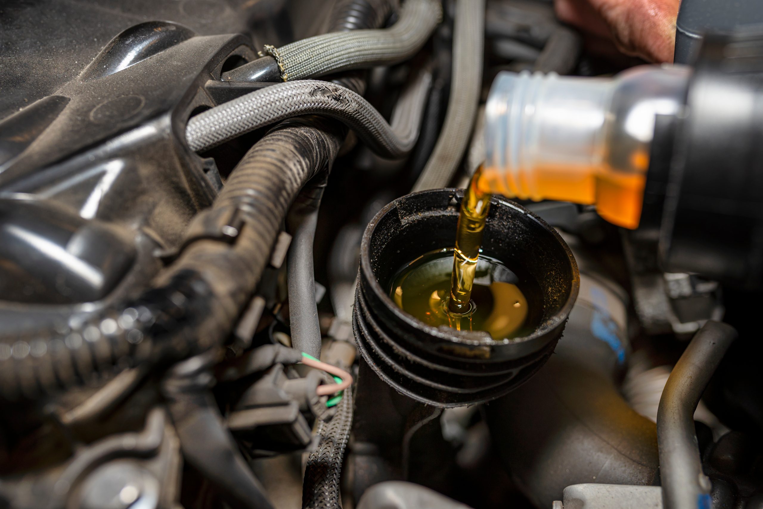 Best Fuel Injector Cleaners in 2025 to Remove Deposit Build-up