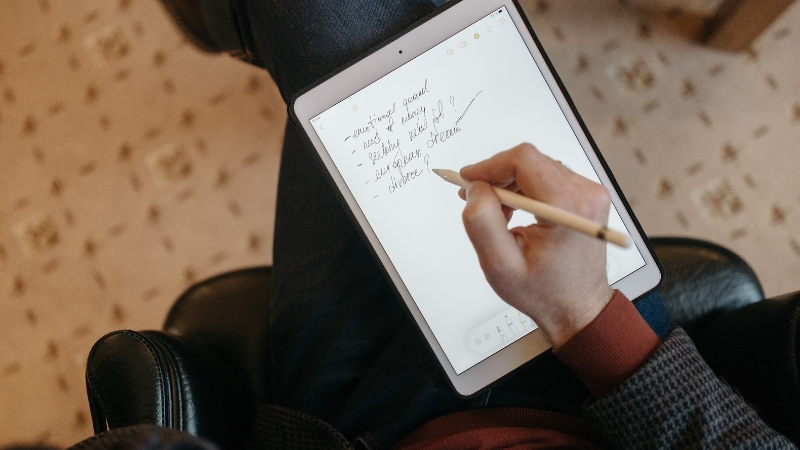iPad and Apple Pencil: The Perfect Duo - Learn to Connect Now!