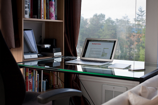 macbook air home setup Inspirational Workspace: 60 Awesome Setups